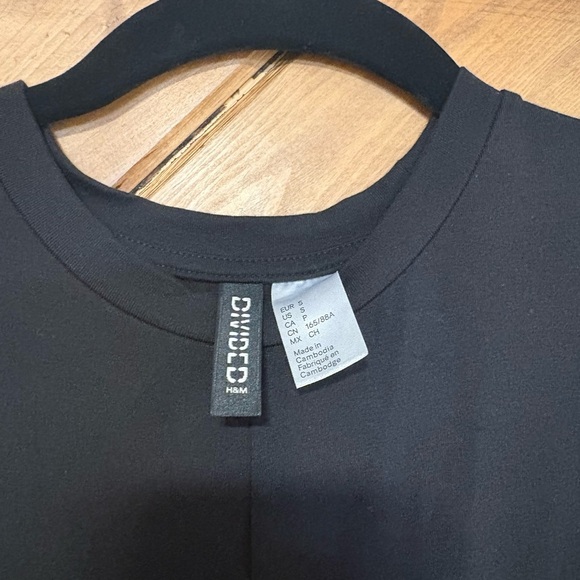 H&M Black Sleeveless Midi Dress - Picture 3 of 4